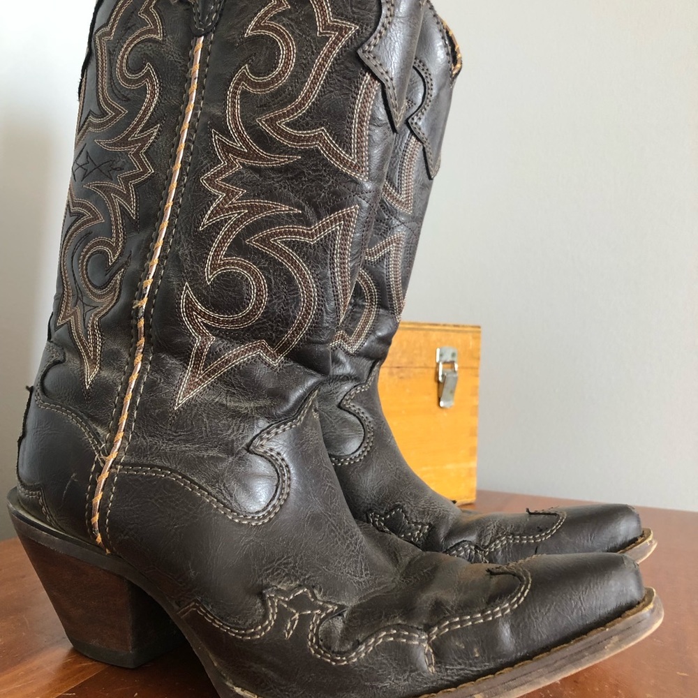 Women’s size 6.5 Durango cowgirl boots